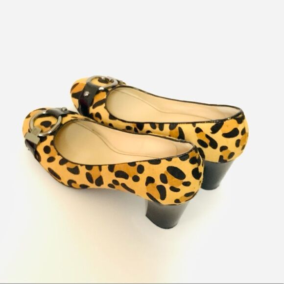 Anne Klein 'Fielding' Cheetah Print Leather Round Toe Heels - Picture 10 of 14